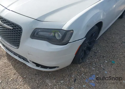 2019 Chrysler 300 Touring из США, поврежденный, VIN 2C3CCAAG1KH746059